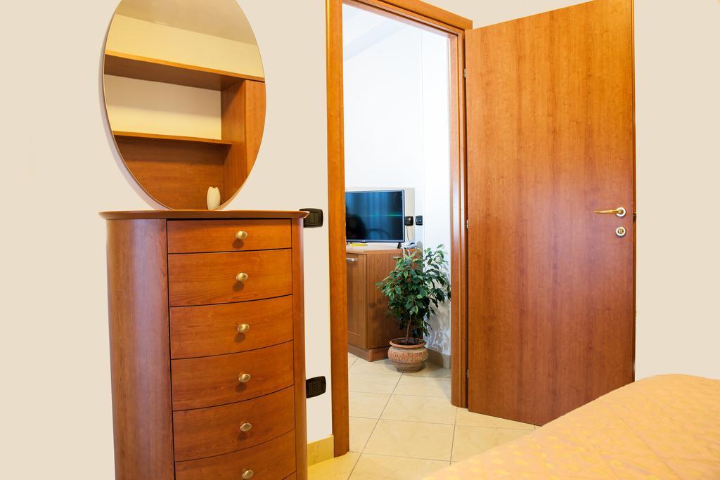 Residence Fellini Rimini Cameră foto
